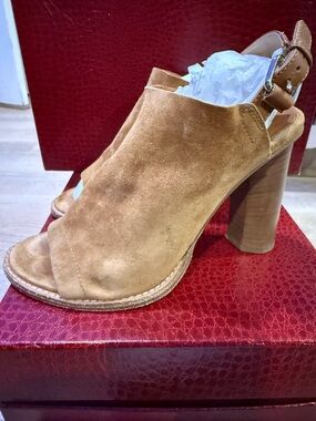 Tamara Mellon Tan Suede Open-Toe Slingback Block Heel Mules